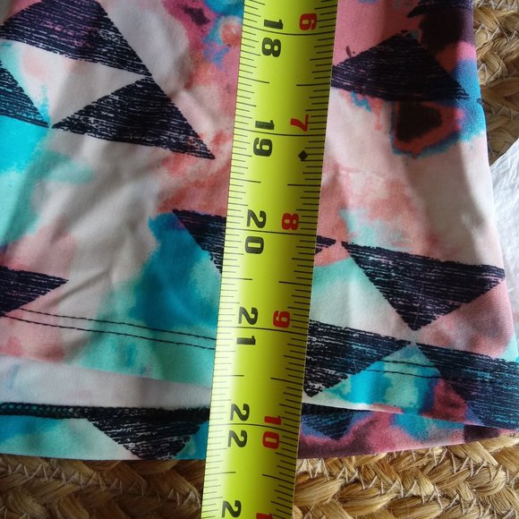 Racer Back Tankini Top w/Molded Cups - Picture 9 of 11